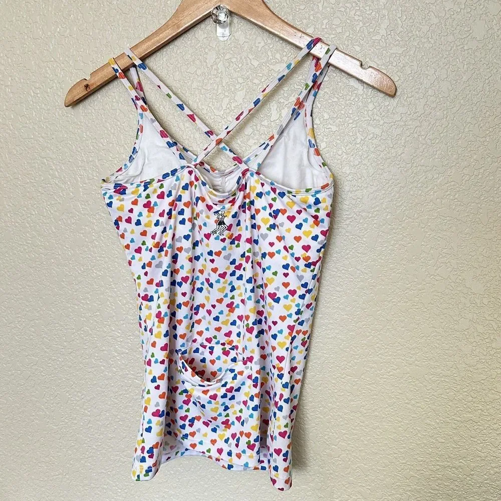 runningskirts.com Run Love Rainbow Heart Activewear Tank Top Back Pocket‎